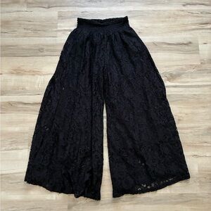 UCHUU Montreal Black Lace Super Wide-Leg Floral Lace Lined Palazzo Pants